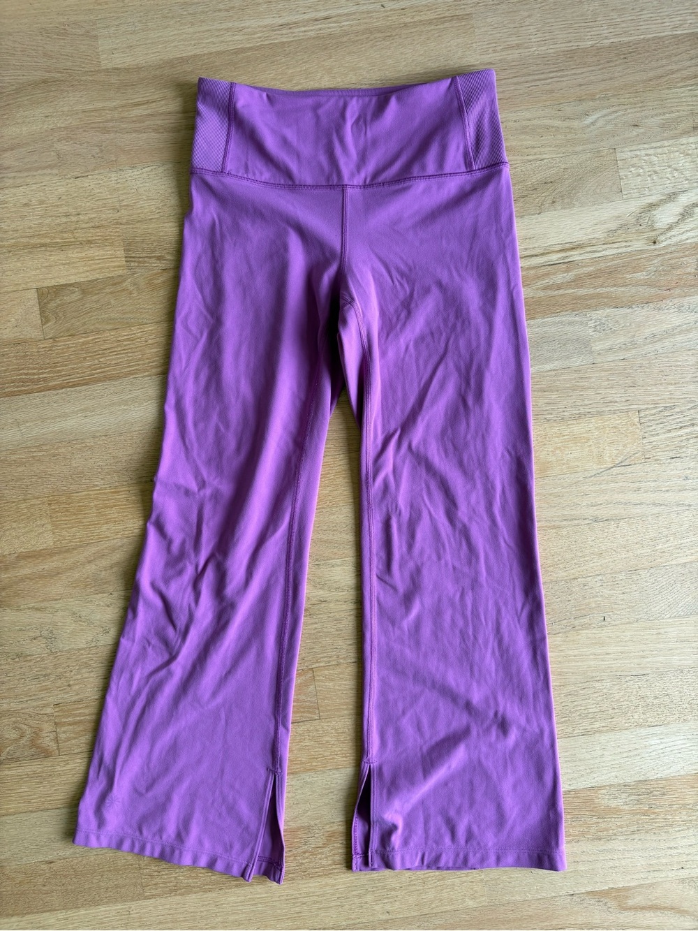Athleta Purple Seamless Active wide legged capris